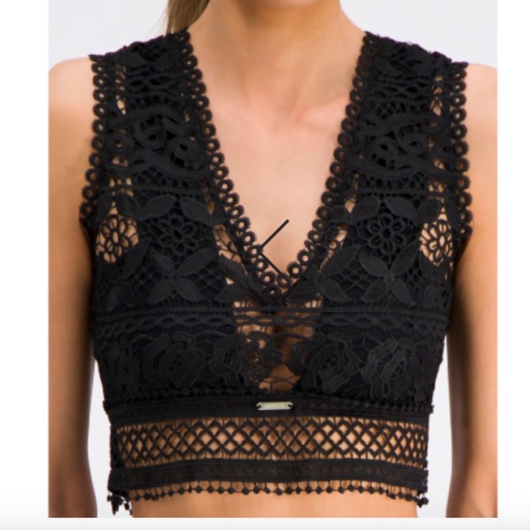 Guess Tiffany Black Lace Crop V Neck Top Sz M EUC - Picture 2 of 16